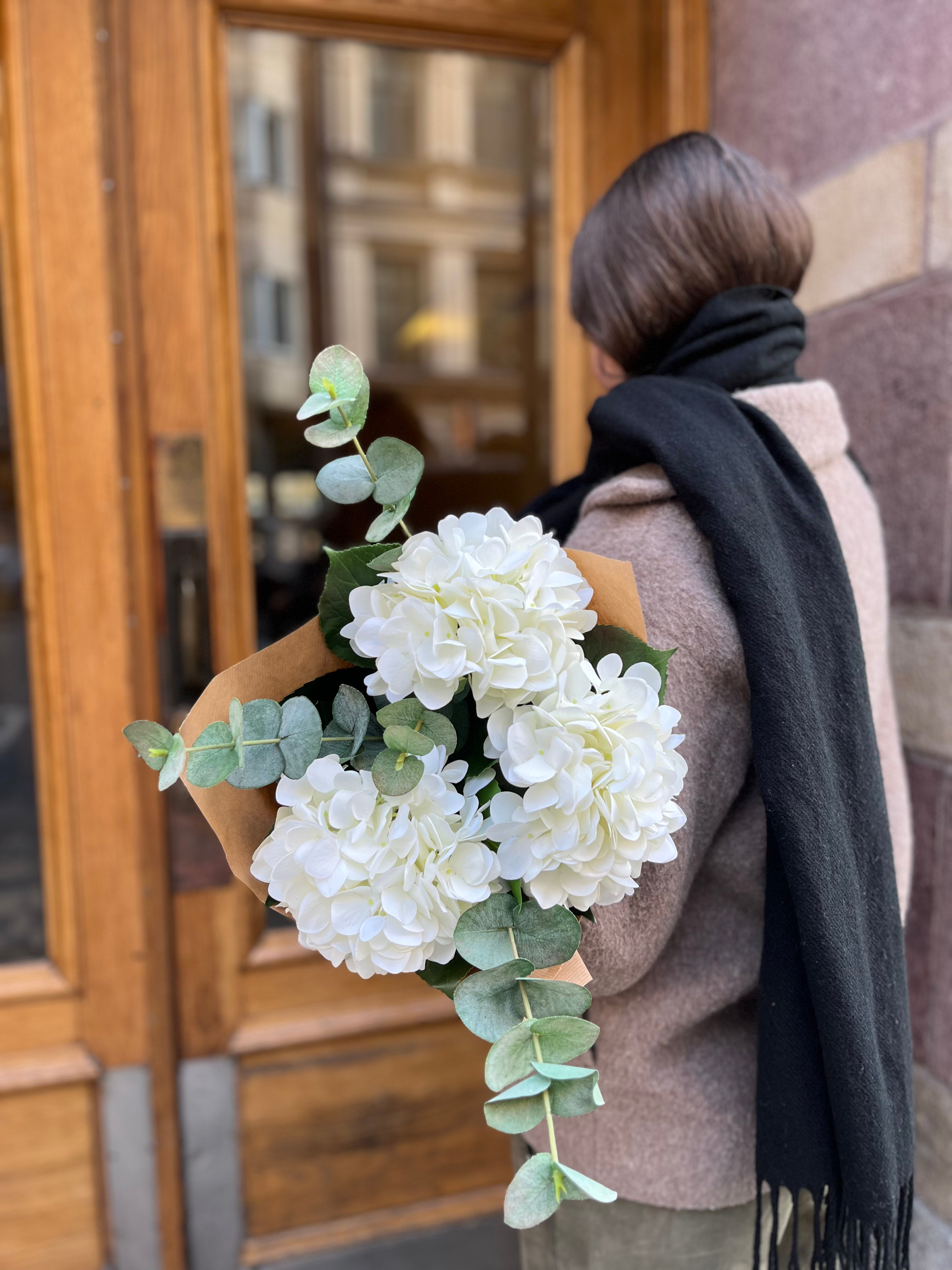 Hydrangea bouquet small, white