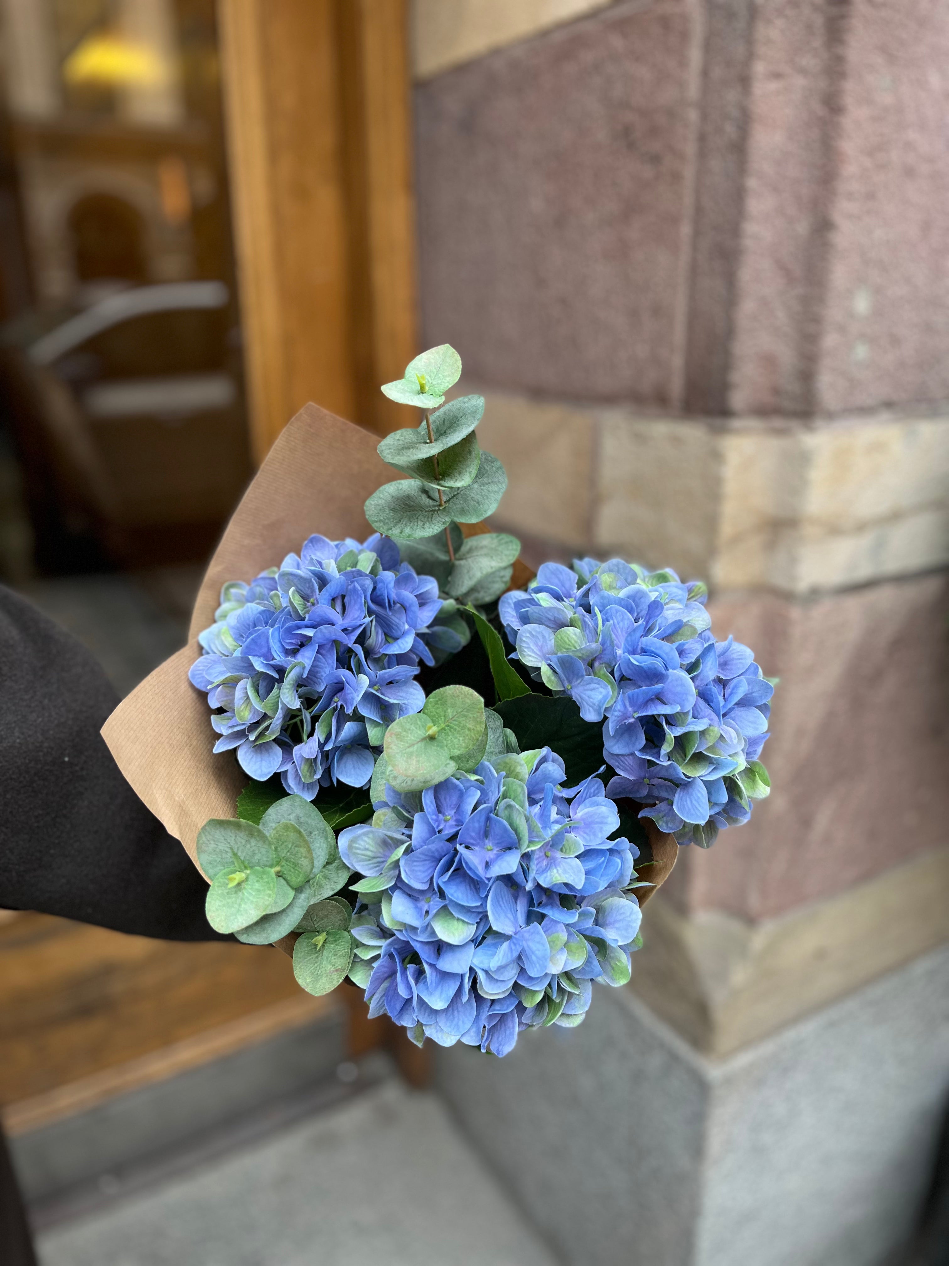 Hydrangea bouquet small, Blue